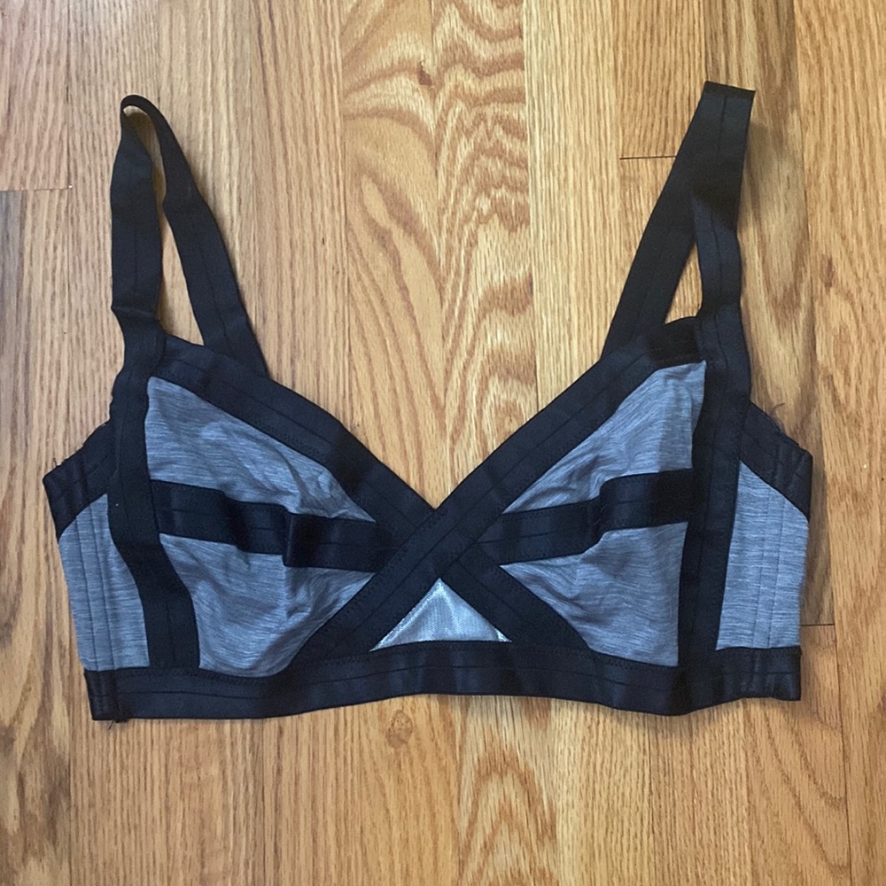 H&M swimsuit top size 12